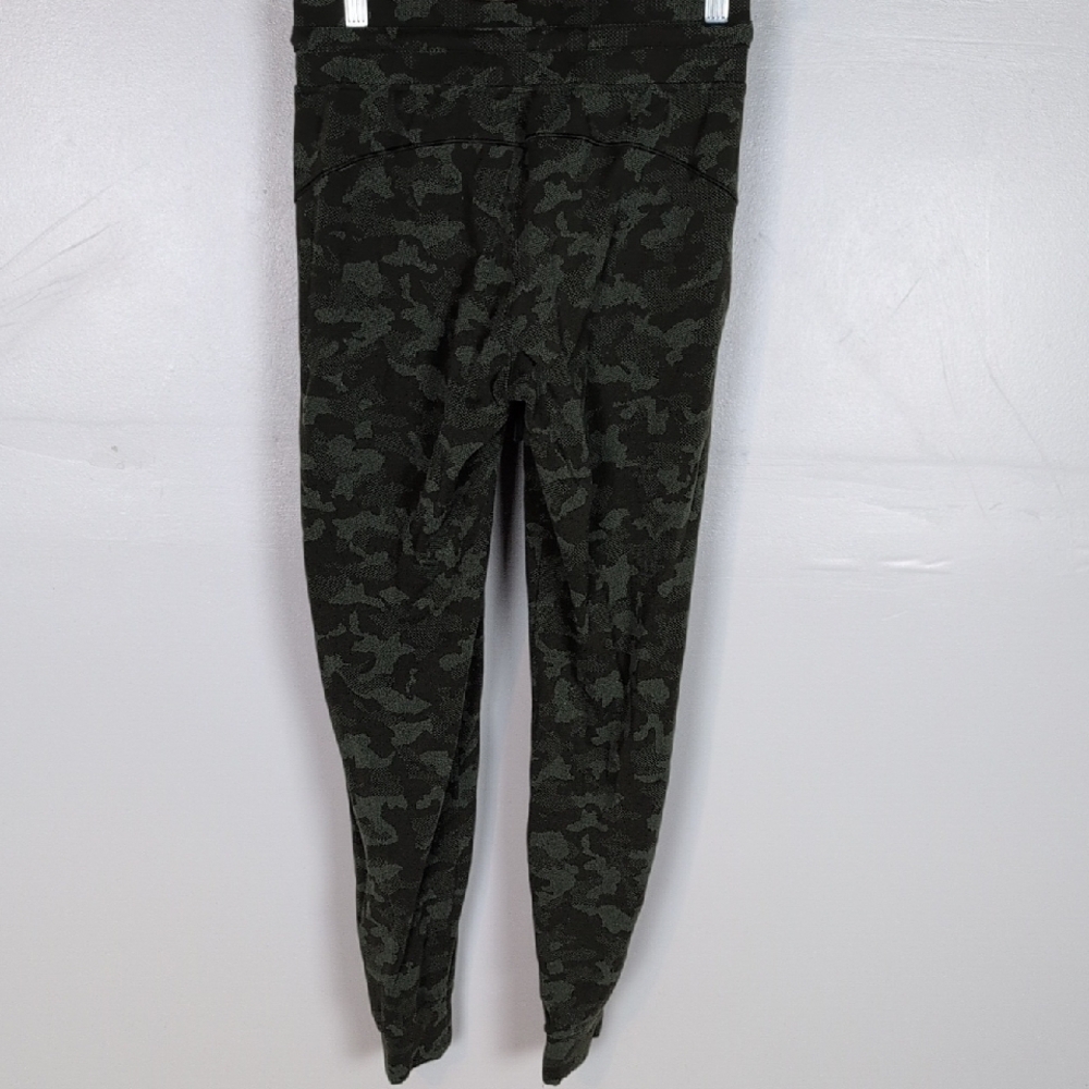 Lululemon Ready to Rulu Jogger - Picture 7 of 11